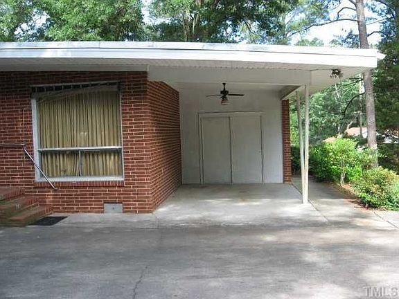 3rd image of 1023 Norwood Ave