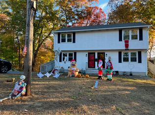 42 Pine St #A, Warren, MA 01083