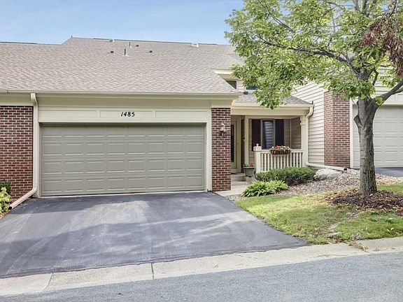 2nd image of 1485 Summit Shores Dr