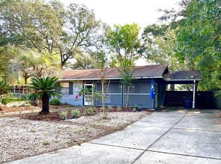 176 Edge Ave, Valparaiso, FL 32580