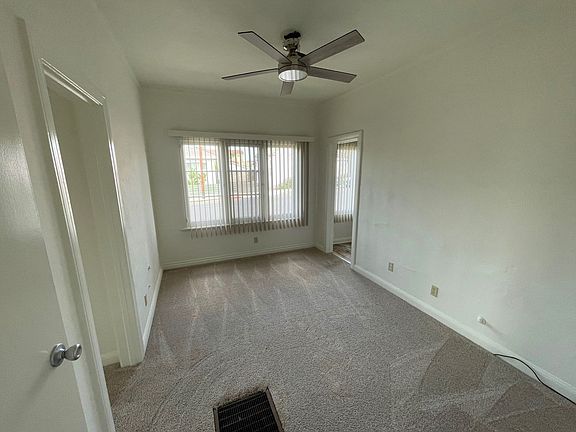 5th image of 915 Poinsettia Pl #A