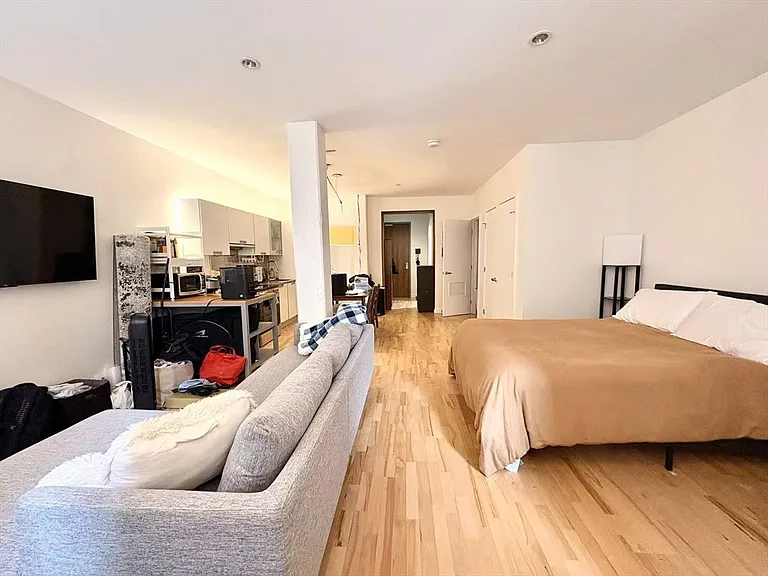 346 Congress St #210 — Photo 5