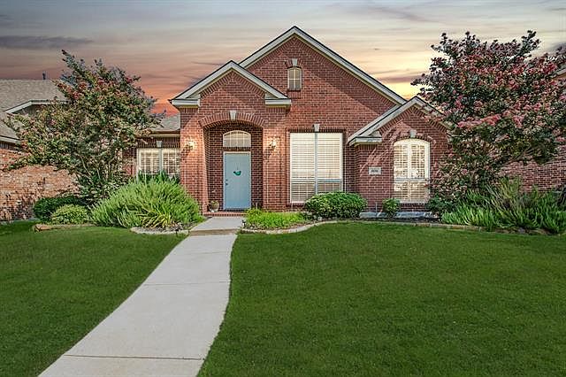 1st image of 4616 Aylesbury Ct