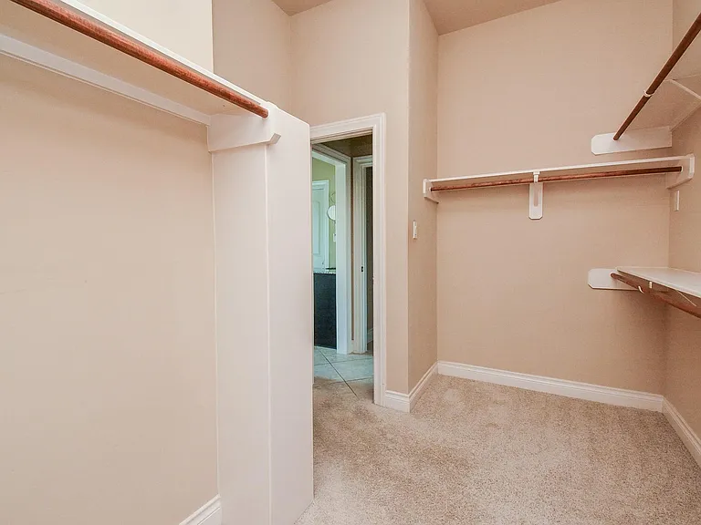 28803 Davenport Dr — Photo 34