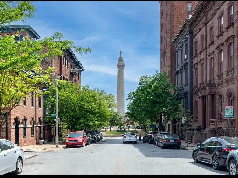 109 W Monument St #B — Photo 8