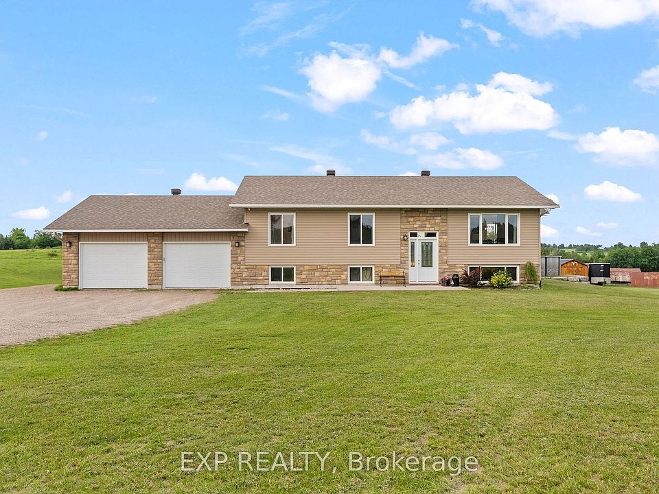 1st image of 566 A Pinnacle Rd