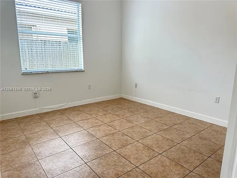 1721 SE 17th Ave #1721 — Photo 16
