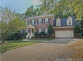 2958 Redfield Dr, Charlotte, NC 28270