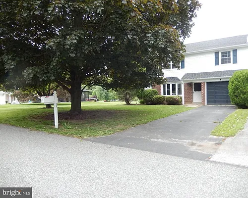 523 Merioneth Dr Photo 1