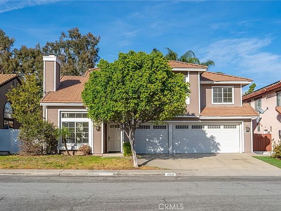 3rd image of 11518 Lomello Way