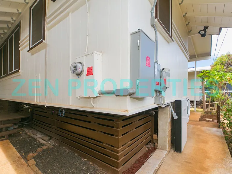 3167 Charles St — Photo 35