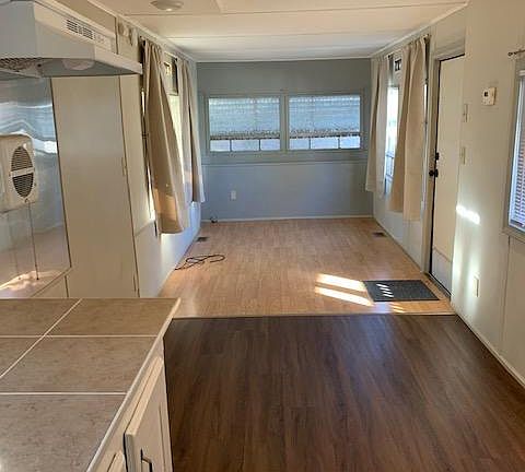 3rd image of 436 W Union St Lot 3