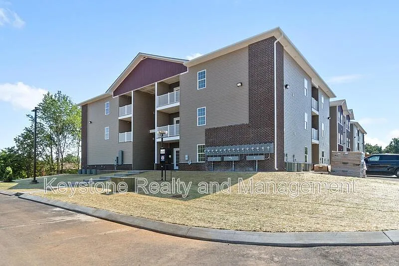 229 E. Johnson Circle
