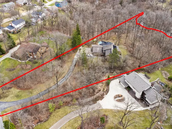 22933 Bristol Ct, Bingham Farms, MI 48025