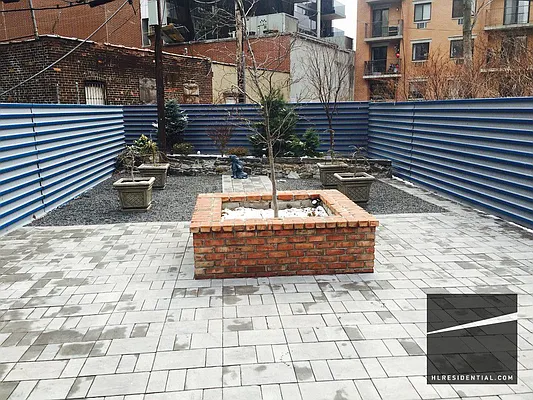 Rented by Highline Residential | media 44