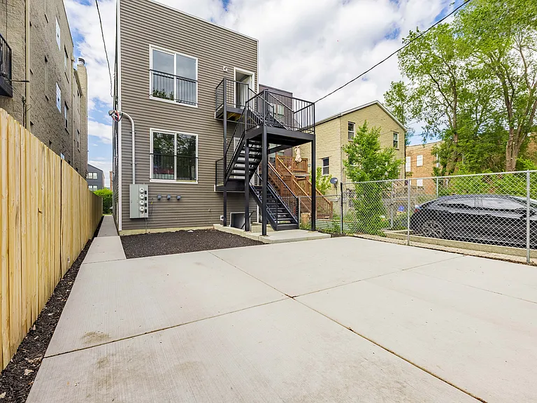 3029 W Washington Blvd #2 — Photo 22