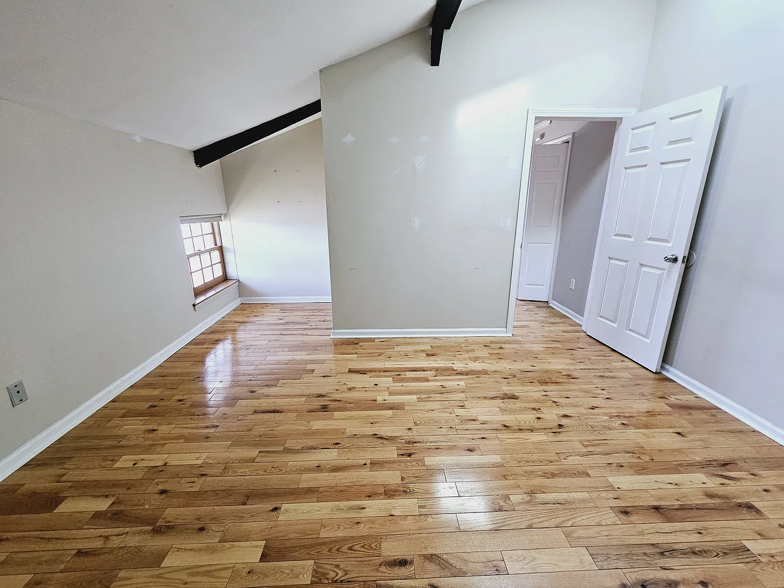 2 bed, $1,700 — Photo 2