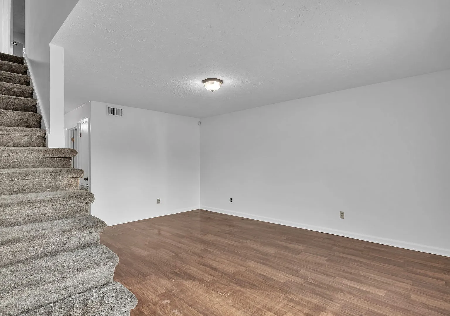 1110 N Montgomery St — Photo 4