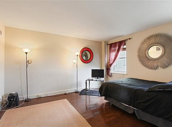 4th image of 1205 St Charles Ave APT 512