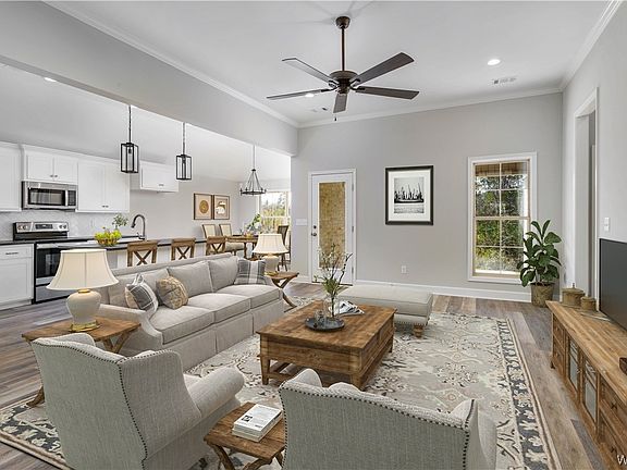 5th image of 120 Preserve Cir