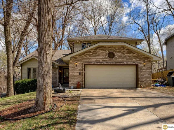 11909 Jake Cir, Papillion, NE 68133