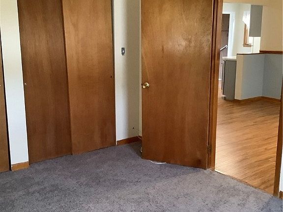 5th image of 226 Cowan Pl