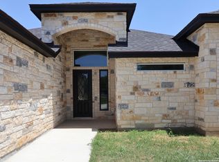 1229 Fm 3175, Lytle, TX 78052