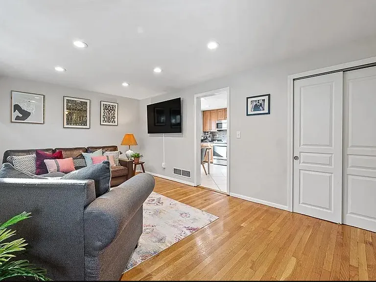 15 Sandini Rd — Photo 1