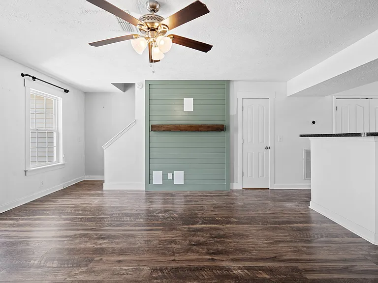 2128 Victory Gallop Ln — Photo 12