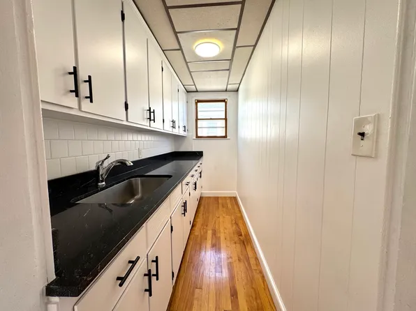 16 Plantation St #3, Worcester, MA 01604