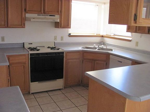 3rd image of 4617 Loma De Cobre Dr