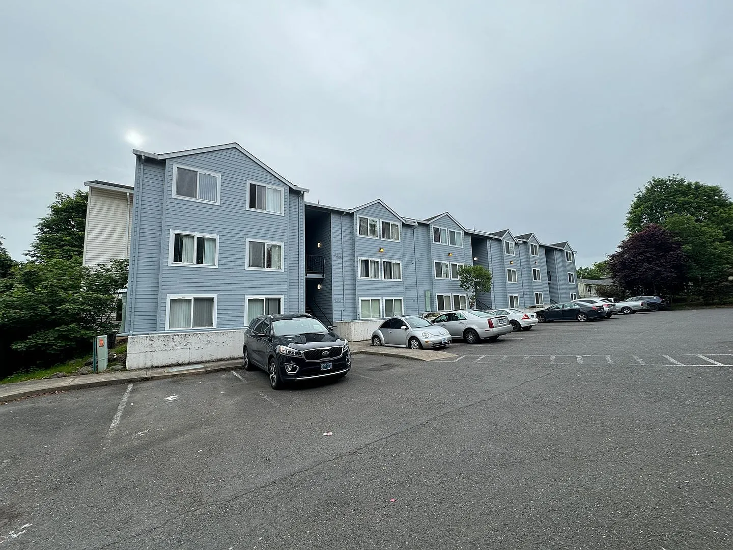 0174-06PP Lindsey Anne Apartments — Photo 4