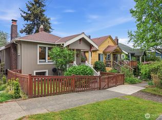 924 N 75th St, Seattle, WA 98103