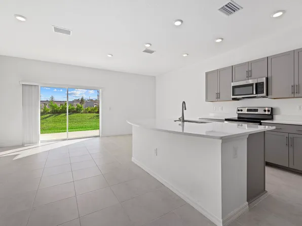 8536 Lunar Skye St #2082, Sarasota, FL 34241