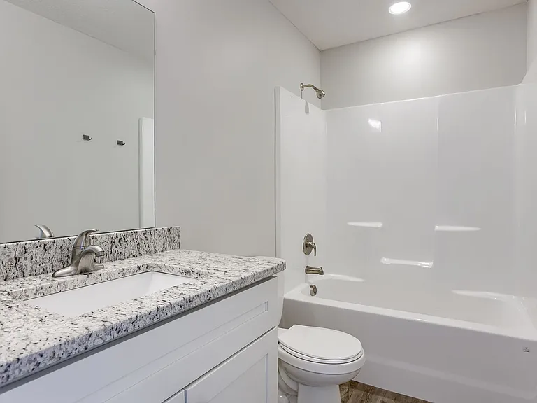 20874 T Ct — Photo 20