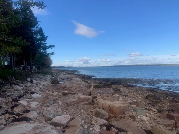 365 Paul Bunyan Road, Gouldsboro, ME 04607