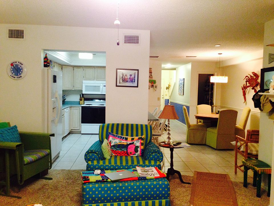 1st image of 3008A S Fletcher Ave