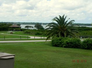 604 Devonshire St, Oldsmar, FL 34677