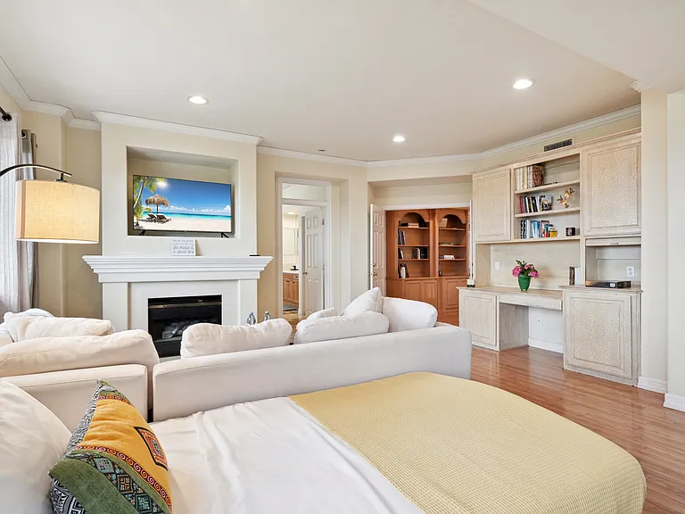 1417 High Bluff Dr — Photo 34