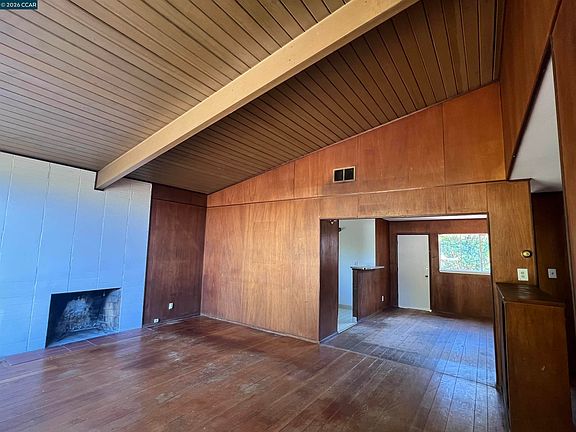 4th image of 213 Riley Dr