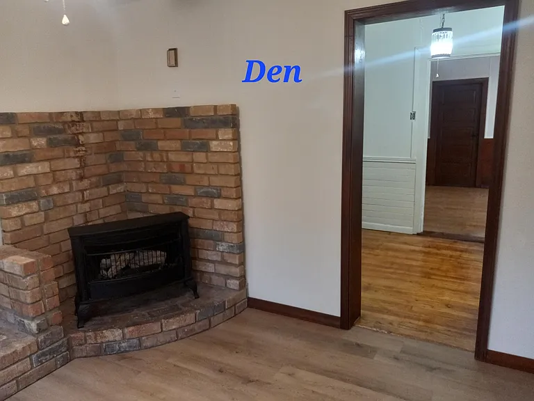 Gas Log Heater with blower. Duct work connected to other rooms in house.