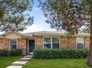 2712 Tranquil Way, Dallas, TX 75237