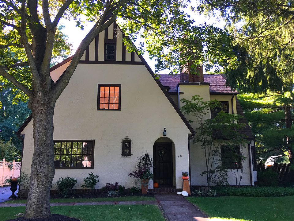 Charming Tudor