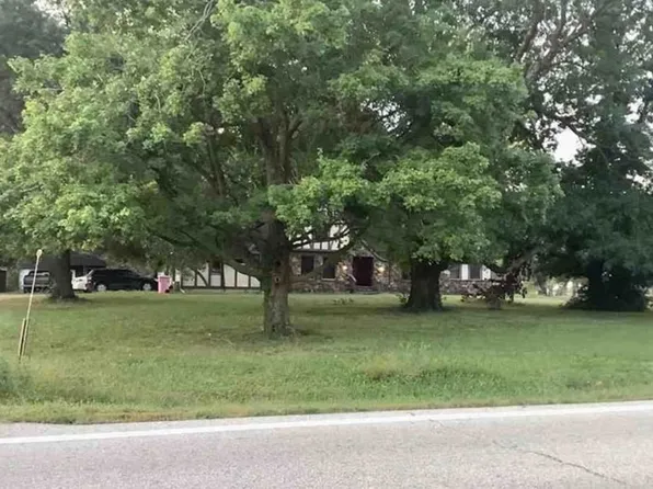 916 W Main St, Weir, KS 66781