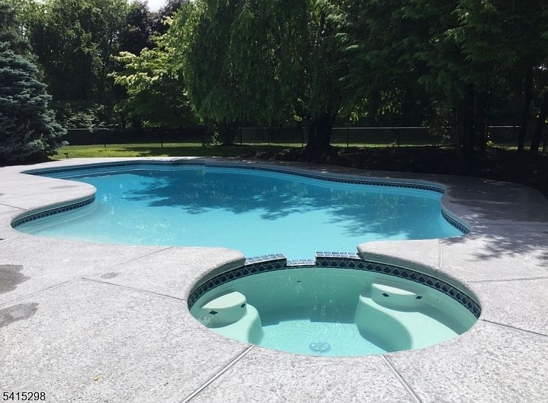 1st image of 447 Rockaway Valley Rd