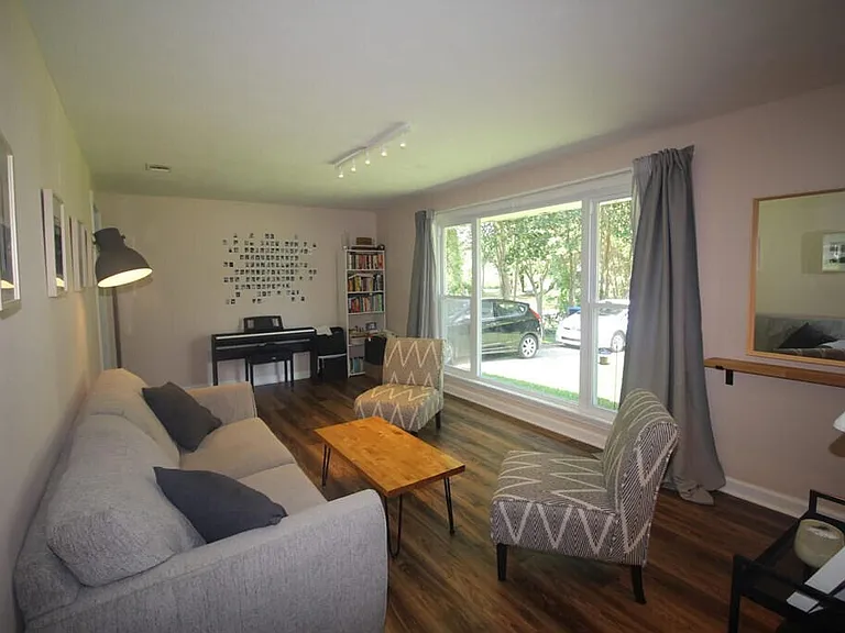 818 Ona Dr — Photo 7