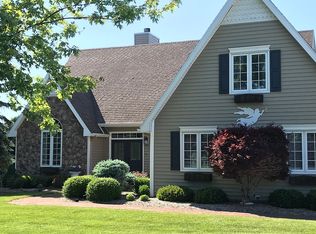 10810 S River Rd, Grand Rapids, OH 43522