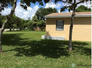 39 Sutton Rd, Hollywood, FL 33023