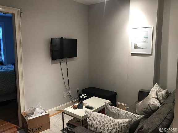 3rd image of 55 Barrow St APT 5