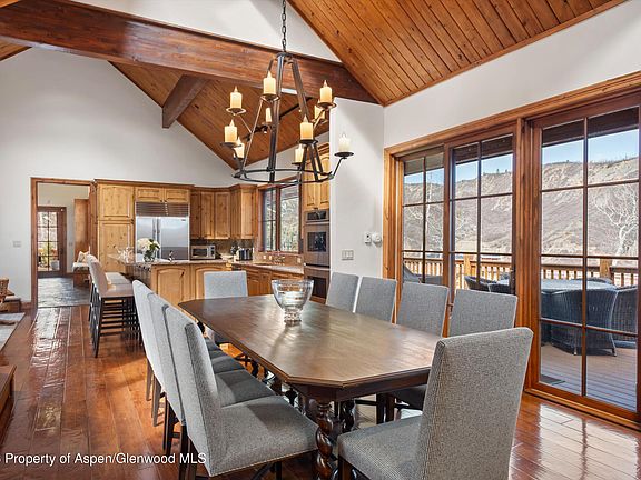 5th image of 364 Ridge Rd